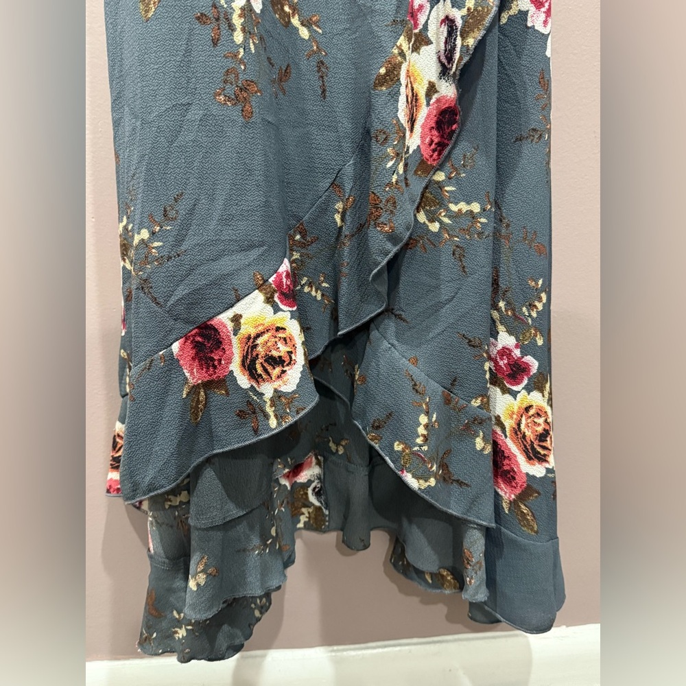 SHEIN Plus 2X Gray Pink Floral‎ Asymmetrical Wrap Dress Cottagecore - Picture 5 of 14